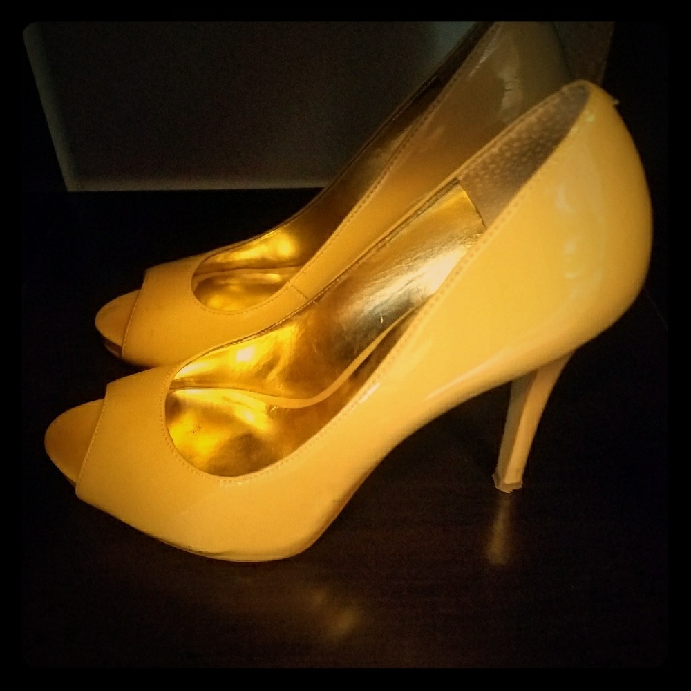 Peek a boo toe heels